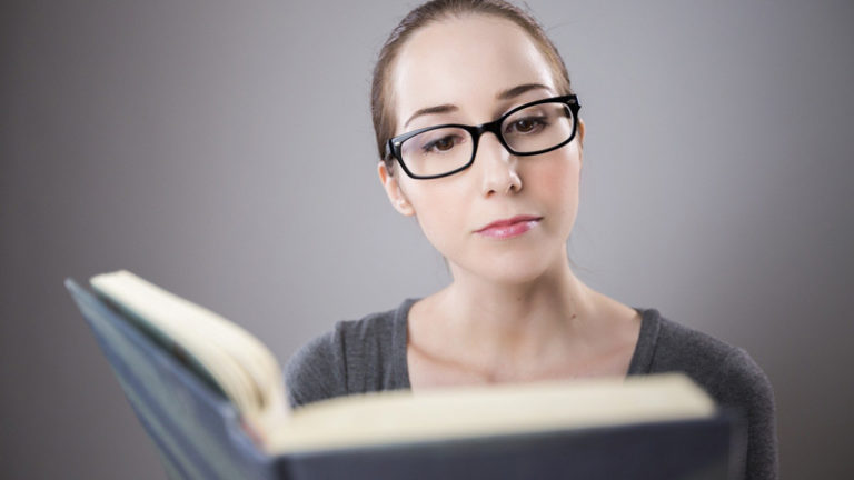 Ein Buch lesen